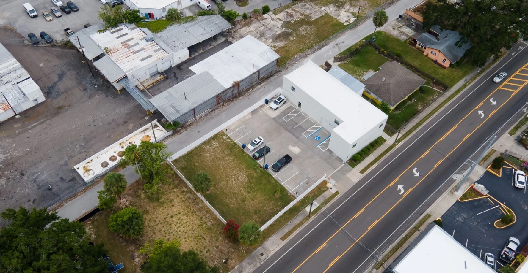 Warehouse for Sale in Tampa Florida 33605